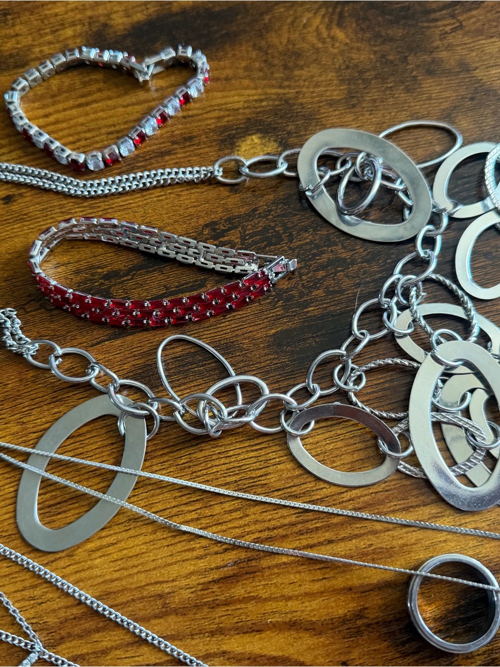 Silver Tone assorted mixed lot of jewelry. 9 pieces good condition. Wearable - Picture 4 of 8